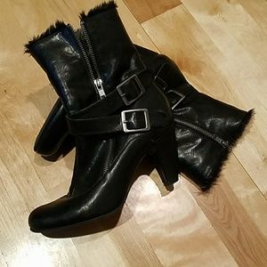 Merona Woman's Shoes Size 8